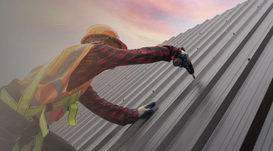 Professional gutter cleaning in Sedgwick, KS